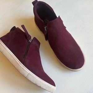 Gianni Bini Burgundy Casual Shoes
